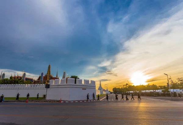 Wat Pha Kaew templo de esmeralda Buda e Grand Palce . — Fotografia de Stock