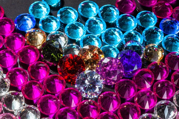 Färgglada polerad diamond smycken — Stockfoto