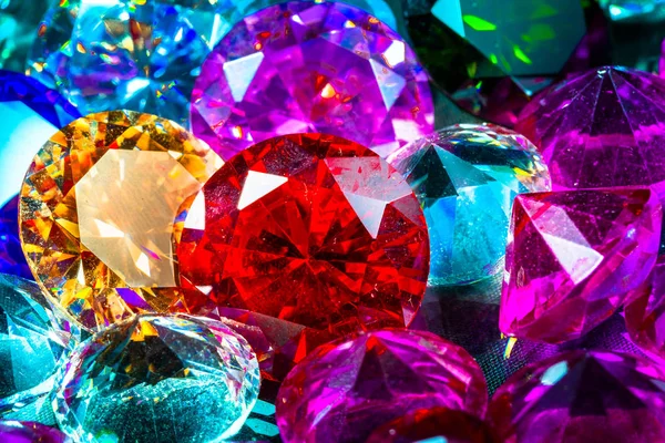 Colorida joyería de diamantes pulidos — Foto de Stock