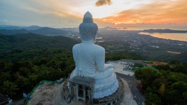 Phuket big Buddha önünde güzel gündoğumu