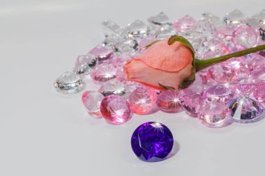 Smokey mavi elmas Parlatıcı ışık kolye.