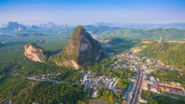 Sunshine Phang Nga şehir üzerinde