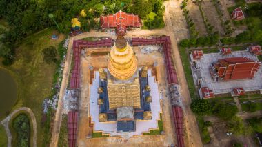 doğal görünümü en yüksek golden pagoda Tayland