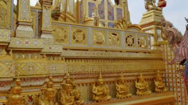  Altın Royal cenaze ateşinde Kral Bhumibol Adulyadej için