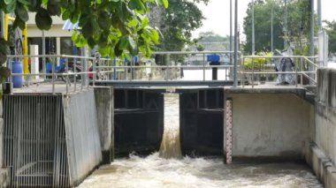weir sulama drenaj kanalı Bangkok alan sel değil.