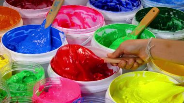 Renkli tahta kaşık Kepçe boya kürek için. Tahta kaşık Kepçe yeşil renkte plastisol mürekkep bucket.scoop sarı plastisol mürekkep varil dışarı dışarı 