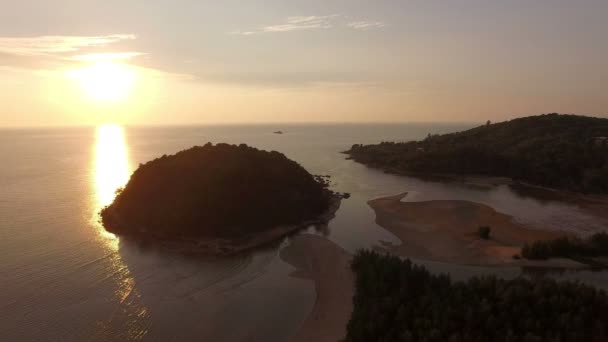 Tramonto Mozzafiato Sull Isola Kala Layan Spiaggia Bangtoa Spiaggia Stessa — Video Stock