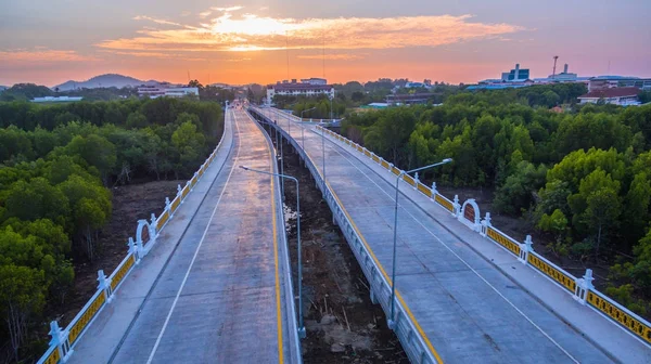 Paisagem Nascer Sol Acima Mar Sapanhin Phuket Ponte Nova Ponte — Fotografia de Stock