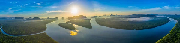 Bansamchong Fiskeläge Phang Nga Province Fiskebyn Inne Tallskogen Och Mangroveskog — Stockfoto