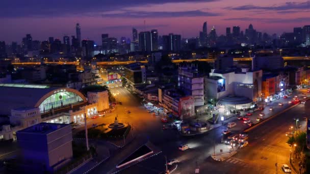 空中鸟瞰曼谷的城市夜景 曼谷的许多新的高现代建筑 — 图库视频影像