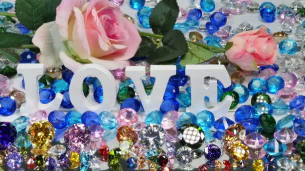 Palabra Blanca Amor Encuentra Área Diamantes Colores Rosas Palabra Amor — Vídeos de Stock