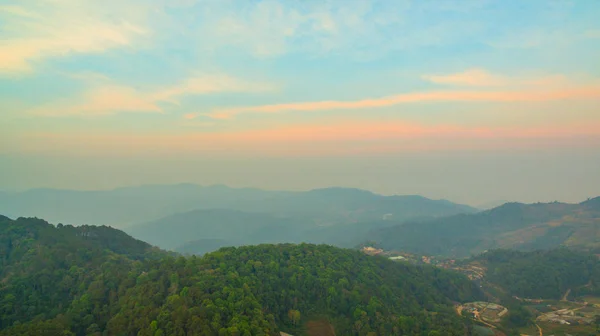 Letecká fotografie na vrcholu kopce Mon Jam Mae Rim Chiang Mai Thai — Stock fotografie