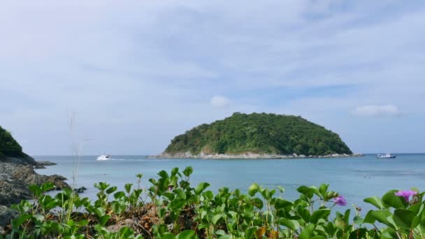 Playa Nui Pequeña Playa Centro Phomthep Cabo Turbina Viento Frente — Vídeos de Stock