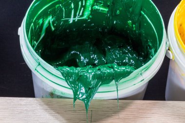 plastisol mürekkep baskı tee gömlek moloz tutamacı için. plastisol mürekkep tee gömlek ve herhangi bir kumaş üzerine baskı için özel olacak. mürekkep tee gömlek fabrikası giysi ve sanayi ihracat için yararlı
