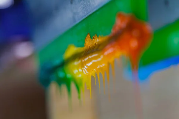 Разноцветный Пластизол Чернила Палку Ручке Принтера Начать Течь Вниз — стоковое фото