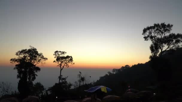 Amanecer Por Encima Acampar Cima Montaña Khun Sathan Nation Park — Vídeos de Stock