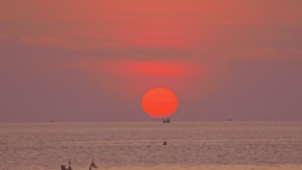 Timelapse Fishing Boat Red Sunset — Stock Video