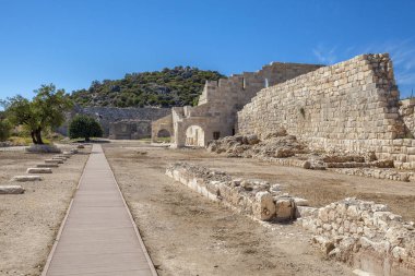 Antik Patara, Antalya, Türkiye 'deki Lycian League' in toplantı salonu Bouleuterion.