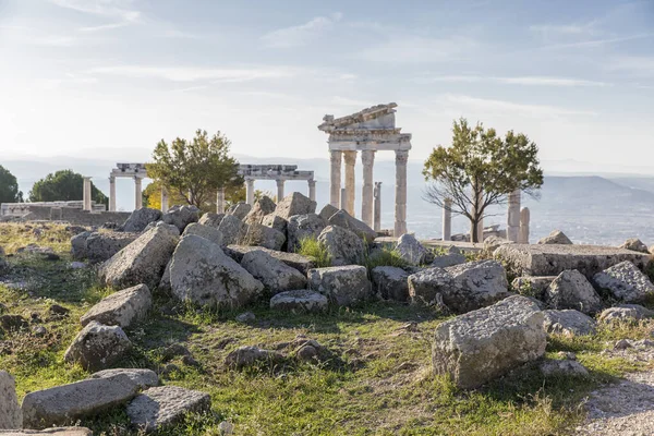 Τραϊανός Ναός Στην Αρχαία Πόλη Της Περγάμου Στην Τουρκία Εικόνα Αρχείου
