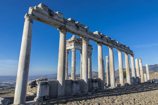 Türkiye Nin Antik Pergamon Kentindeki Trajan Tapınağı — Stok fotoğraf