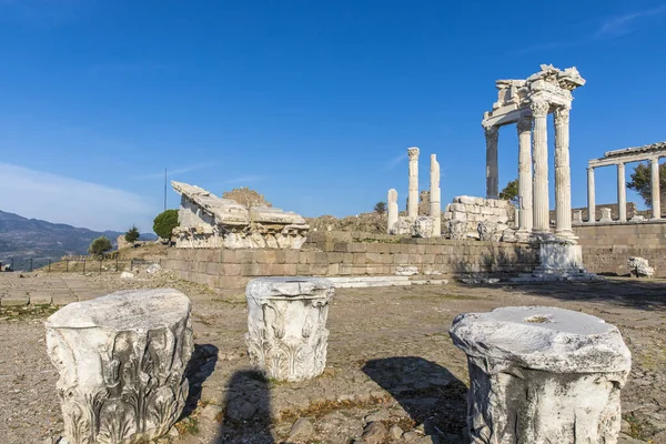 Trajans Tempel Den Antika Staden Pergamon Turkiet — Stockfoto