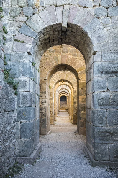 Türkiye 'nin antik Bergama kentinin kalıntıları.