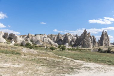 Türkiye 'nin Kapadokya, Nevsehir, Türkiye' de volkanik tufa oluşumları.