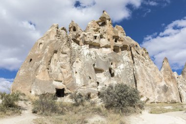  Türkiye 'nin Kapadokya, Nevsehir, Türkiye' de volkanik tufa oluşumları.