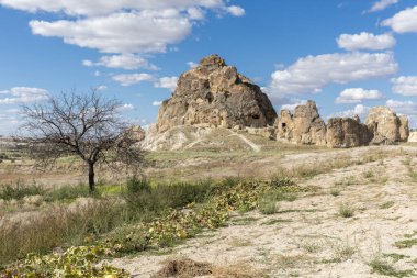  Türkiye 'nin Kapadokya, Nevsehir, Türkiye' de volkanik tufa oluşumları.