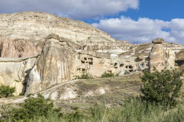  Türkiye 'nin Kapadokya, Nevsehir, Türkiye' de volkanik tufa oluşumları.