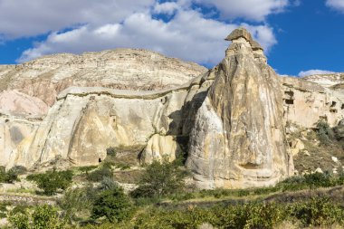  Türkiye 'nin Kapadokya, Nevsehir, Türkiye' de volkanik tufa oluşumları.