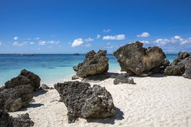 Filipinler, Boracay adasındaki beyaz plaj.