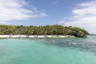 Beyaz plaj, Boracay Adası, Filipinler.