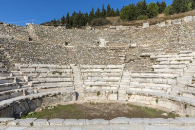 Eski Efes, İzmir, Türkiye 'deki Odeon kalıntıları.