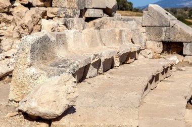 Antalya 'nın Patara kentindeki tiyatro, Türkiye.