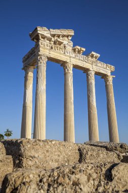 Apollo Tapınağı antik kalıntıları, Antalya, Türkiye.