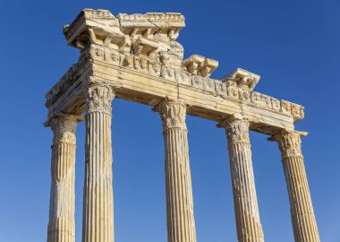 Apollo Tapınağı antik kalıntıları, Antalya, Türkiye.