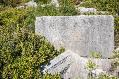 Nekroplis, kekova ve hindi içeren Lycian lahitleri..