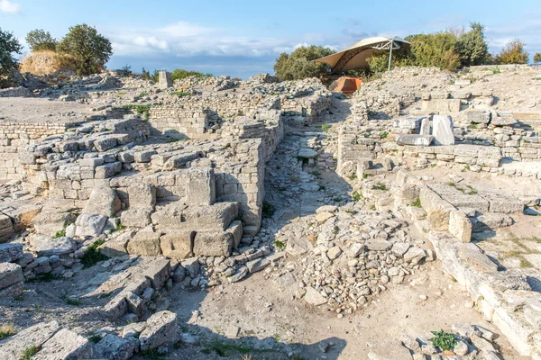 Türkiye 'deki antik Truva kentinin kalıntıları.