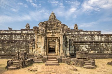 Angkor Wat kompleksindeki Bakong Prasat tapınağı, Siem Reap, Kamboçya.
