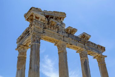 Antalya, Türkiye 'deki Apollo Tapınağının kalıntıları.