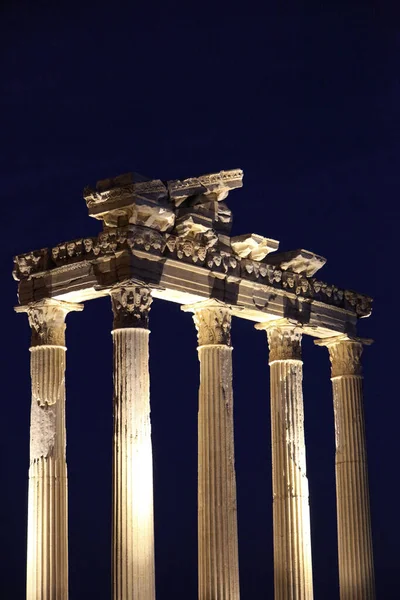 Ερείπια Του Ναού Του Απόλλωνα Στην Αττάλεια Της Τουρκίας — Φωτογραφία Αρχείου