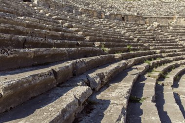 Antik Yunan tiyatrosunun kalıntıları, Perge, Antalya, Türkiye.