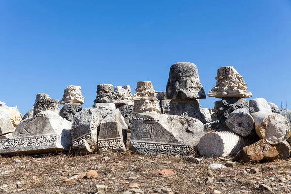 Türkiye 'nin antik Perge kentine bakış Antalya.