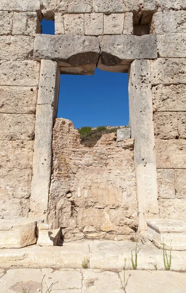 Türkiye 'nin antik Perge kentine bakış Antalya.