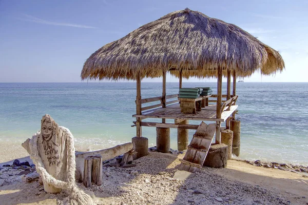 Gili Trawangan adasının güzel okyanus kıyıları, Bali, Endonezya.