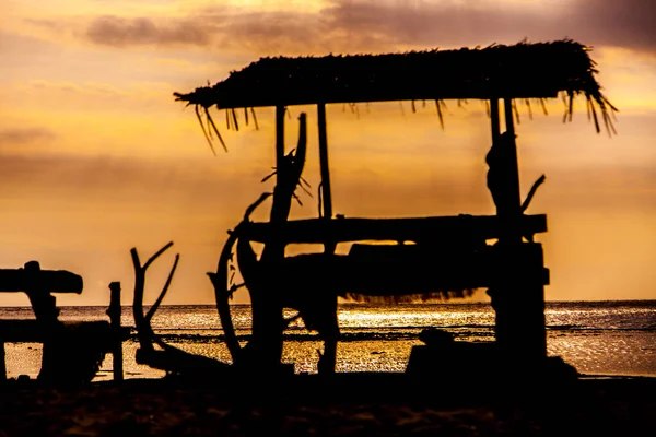 Günbatımı, gili Trawangan Adası, Bali, Endonezya.