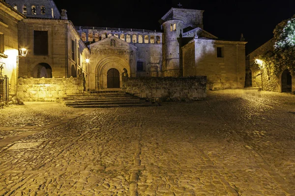 Santillana Del Mar. Santander. Cantabria. España . . — Foto de Stock