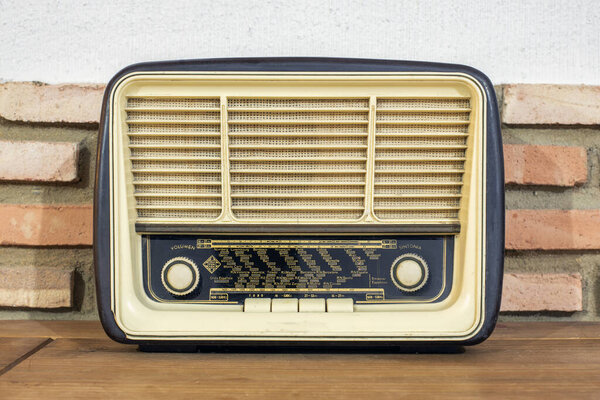 Radio of the last century, they are authentic relics that still 