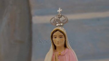 Kilise kutsal heykelciği